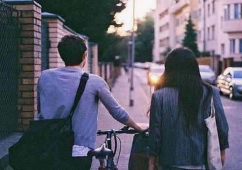 青岛婚外情调查：离婚一方出轨财产无过错方可以多分吗